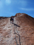Steiler Aufstieg auf den Ayers Rock