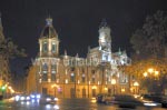 Das Rathaus bei Nacht