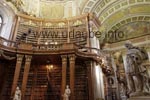 Der Prunksaal ist einer der sch&ouml;nsten barocken Bibliothekss&auml;le der Welt.