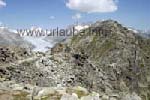 'Eine steinige Gratwanderung führt hinüber zum Eggishorn-Gipfel (2927 m)