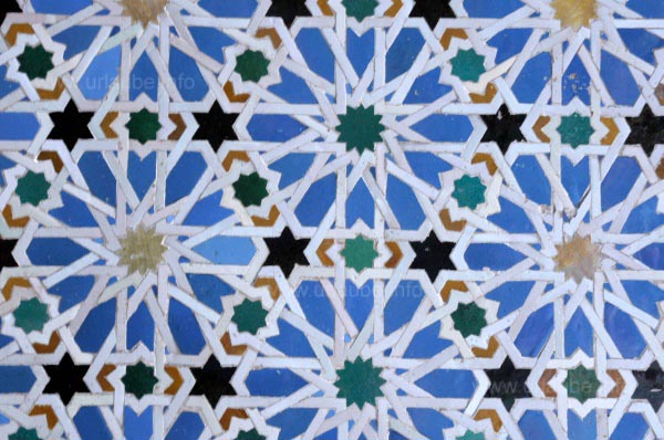 Maurisches Kunsthandwerk, Wandkacheln in der Alhambra