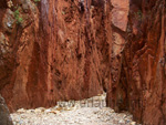 Felsendurchgang der Mc Donnell Ranges