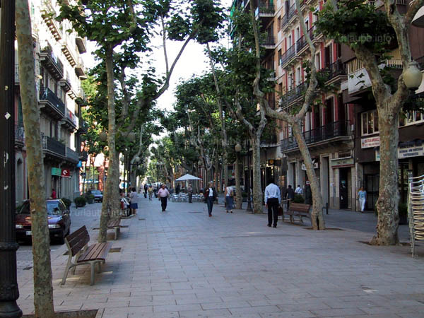 Die Rambla von Poble Nou, ca. 10 Minuten vom Hotel entfernt