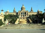 Le palais national (Palau Nacional) et les esplanades