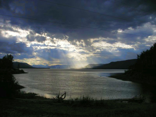 Gro&szlig;e Seen wie der Moberly Lake 300 km n&ouml;rdlich von Prince George sind nahezu &uuml;berall in Britisch Kolumbien zu finden.