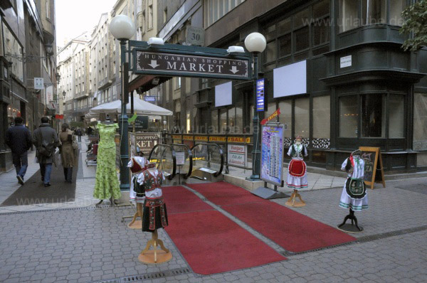 Souvenirmarkt in der Váci utca