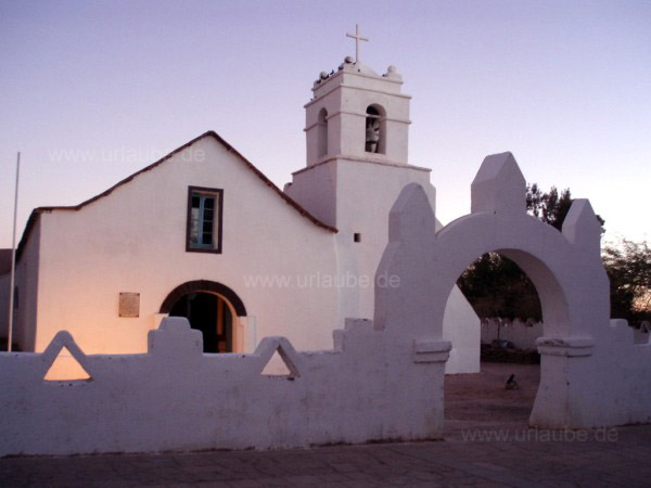 Die ber&uuml;hmte Kirche in San Pedro de Atacama