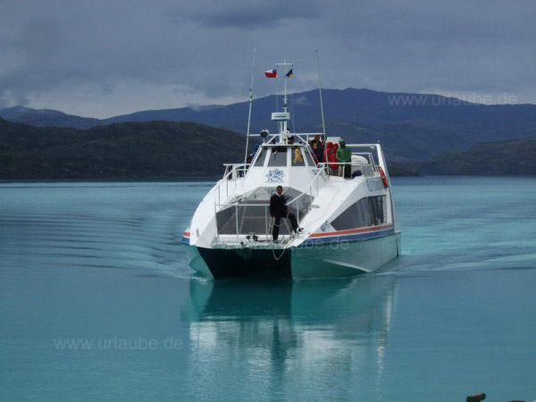 Das Transportboot vom Lago Peho&eacute;