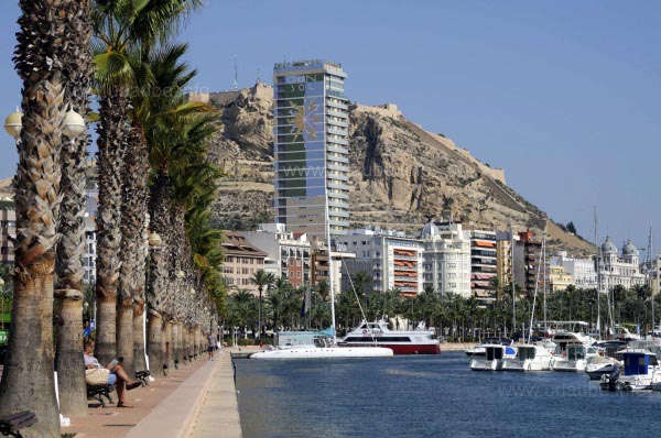 Der Abschluss der Explanada zum Meer