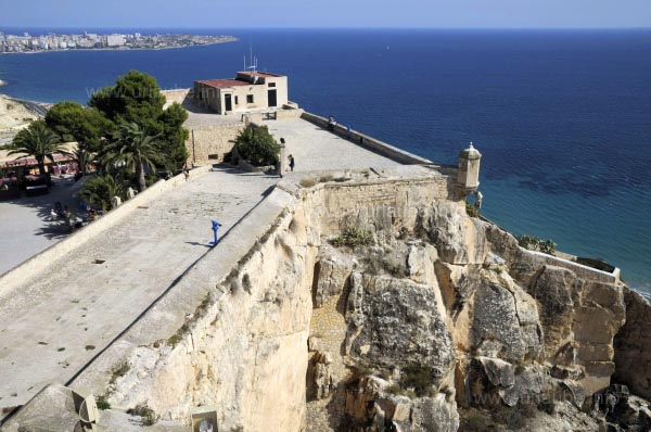 Auf dem Castillo de Santa B&aacute;rbara