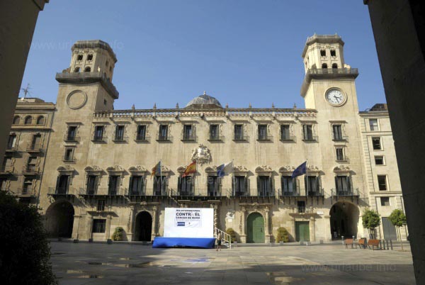Das Rathaus von Alicante