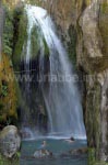 Wasserfall und unteres Wasserbecken