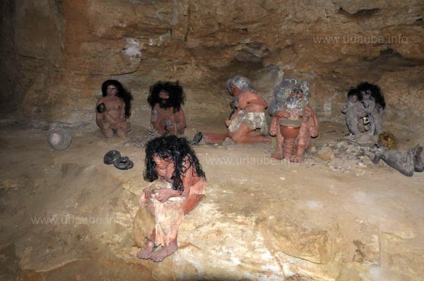 Figurengruppe von J&auml;gern und Sammlern