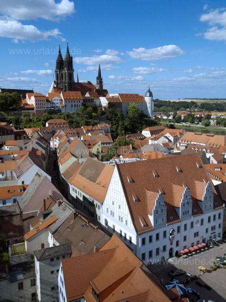 Blick &uuml;ber Mei&szlig;en mit Albrechtsburg und Dom