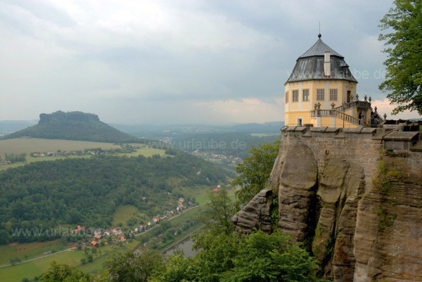 Mauern der Festung K&ouml;nigstein und der Lilienstein