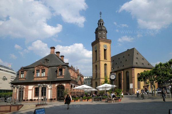 Der Platz an der Hauptwache mit der Hauptwache und der Katharinenkirche