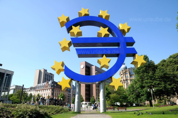 Das Eurosymbol am Eurotower