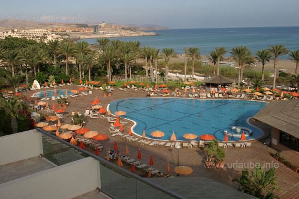 Blick auf die Pool-Landschaft