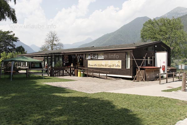 Das Museo delle Palafitte: Pfahlbautenmuseum in Molina di Ledro