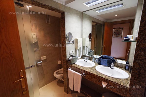 Im Badezimmer hatten wir wenig Ablagefl&auml;che zur Verf&uuml;gung.