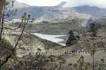 Immer wieder hat man von der parallel dazu verlaufenden Straße GC-605 einen tollen Blick auf den Embalse de la Cueva de las Ninas.