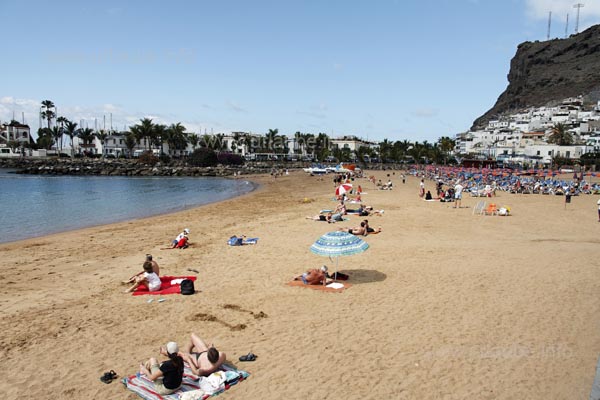 Auch baden kann man in Puerto de Mog&agrave;n.