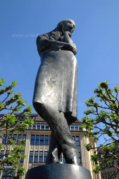 Das Denkmal Heinrich Heines