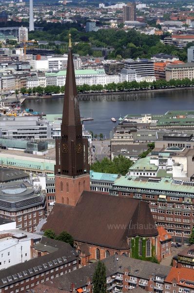 Die evangelische Hauptkirche St. Jacobi