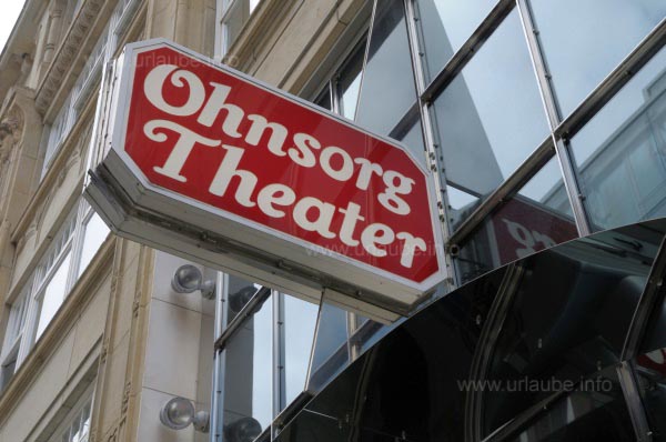 Eingangsschild des Ohnsorg-Theaters