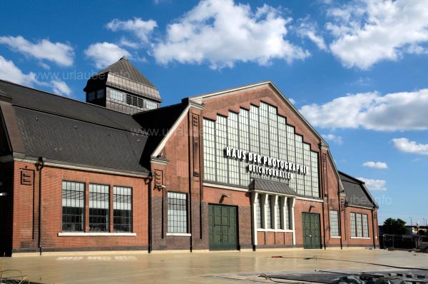 Die Deichtorhalle mit dem Haus der Photographie