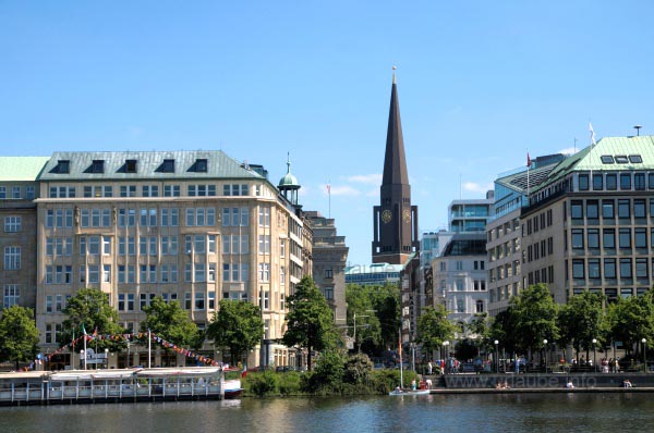 Blick zum Ostufer der Au&szlig;enalster
