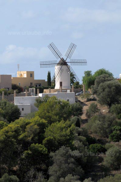 Windm&uuml;hle am Puig de Molins