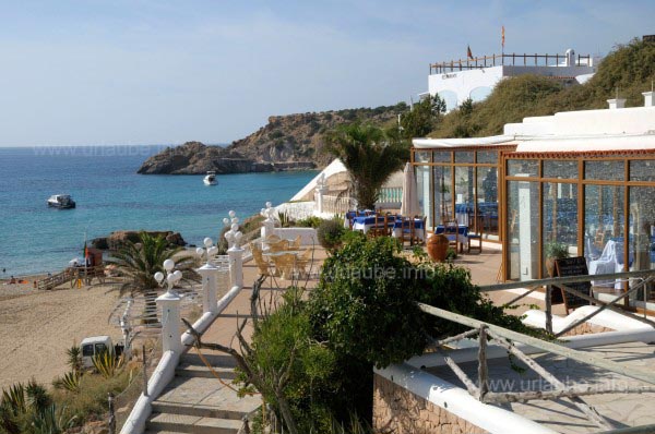 Das Restaurant Ca�s Mila an der Cala Tarida