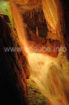 Künstlicher Wasserfall in der Cova de Can Mara
