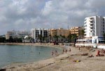 Am Stadtstrand von Santa Eulària