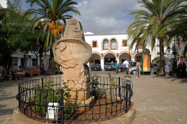 Rathausplatz von Santa Eul&agrave;ria