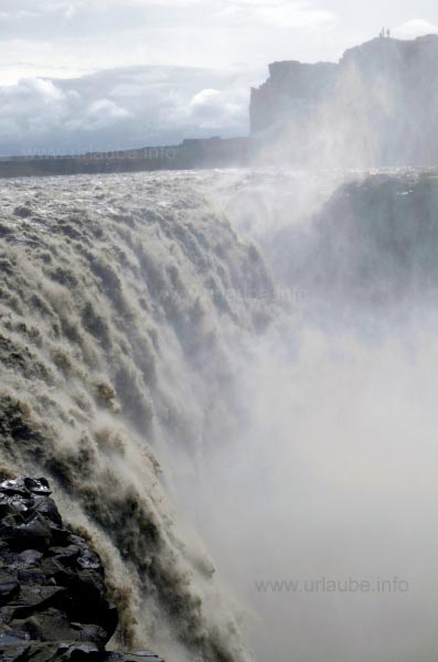 Am Dettifoss