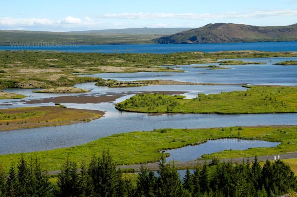 Der See �ingvallavatn