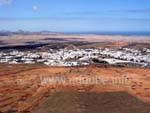 Blick auf Teguise vom Castillo de Guanapay aus