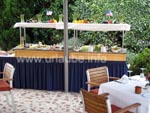 Vorspeisen-Büffet beim Abendessen an der Poolbar