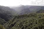 Blick vom Aussichtspunkt hinunter in das Tal des Schwarzen Flusses