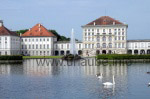 Das Hauptschloss mit dem ehemaligen Landhaus