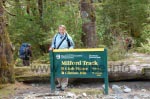 Das obligatorische Foto mit dem Schild des Milford Tracks muss sein.