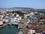 Blick vom Großmünster auf die Limmat in Richtung Norden